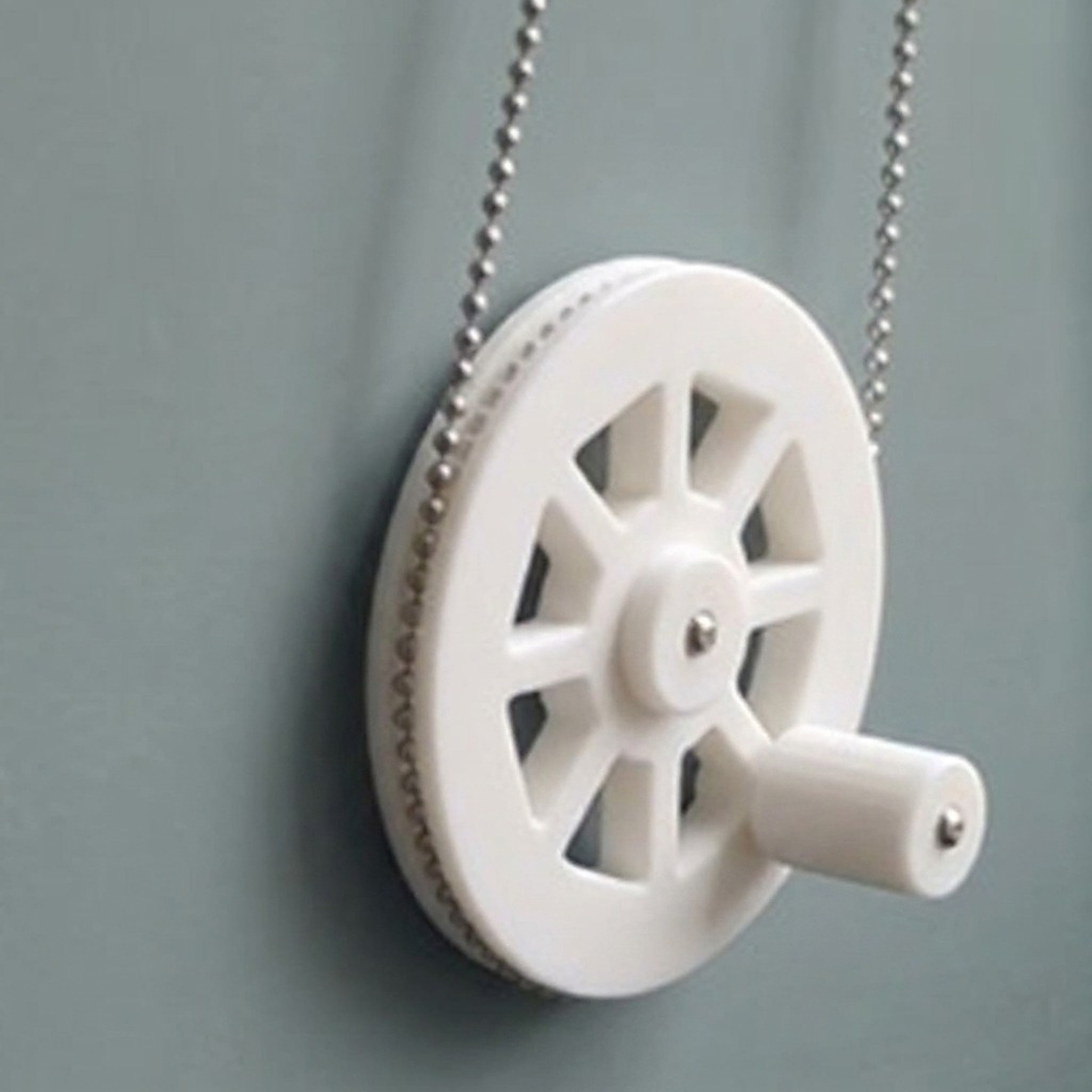 Blind chain winder, white